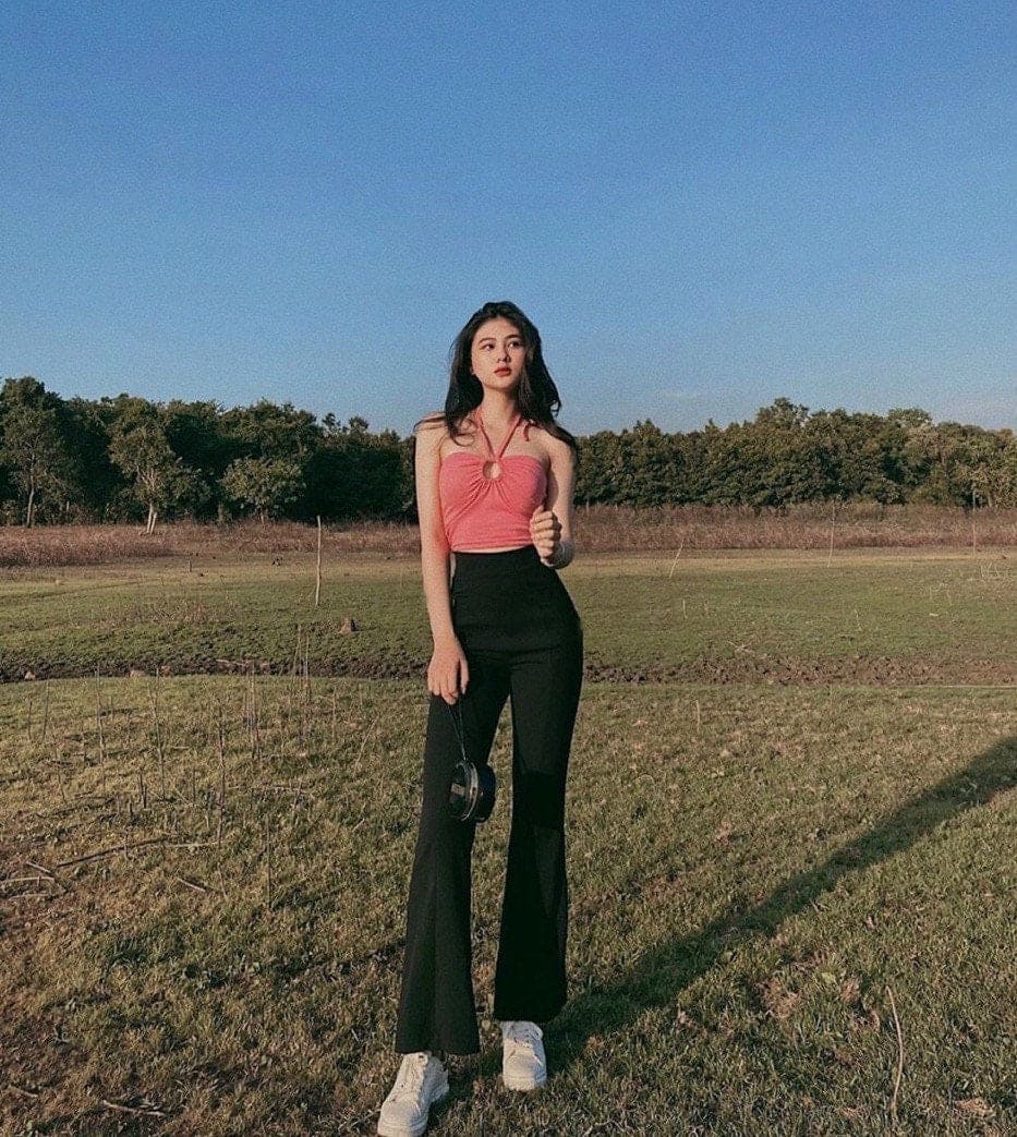 Black Stretchy Bell Shape Pants with Pocket