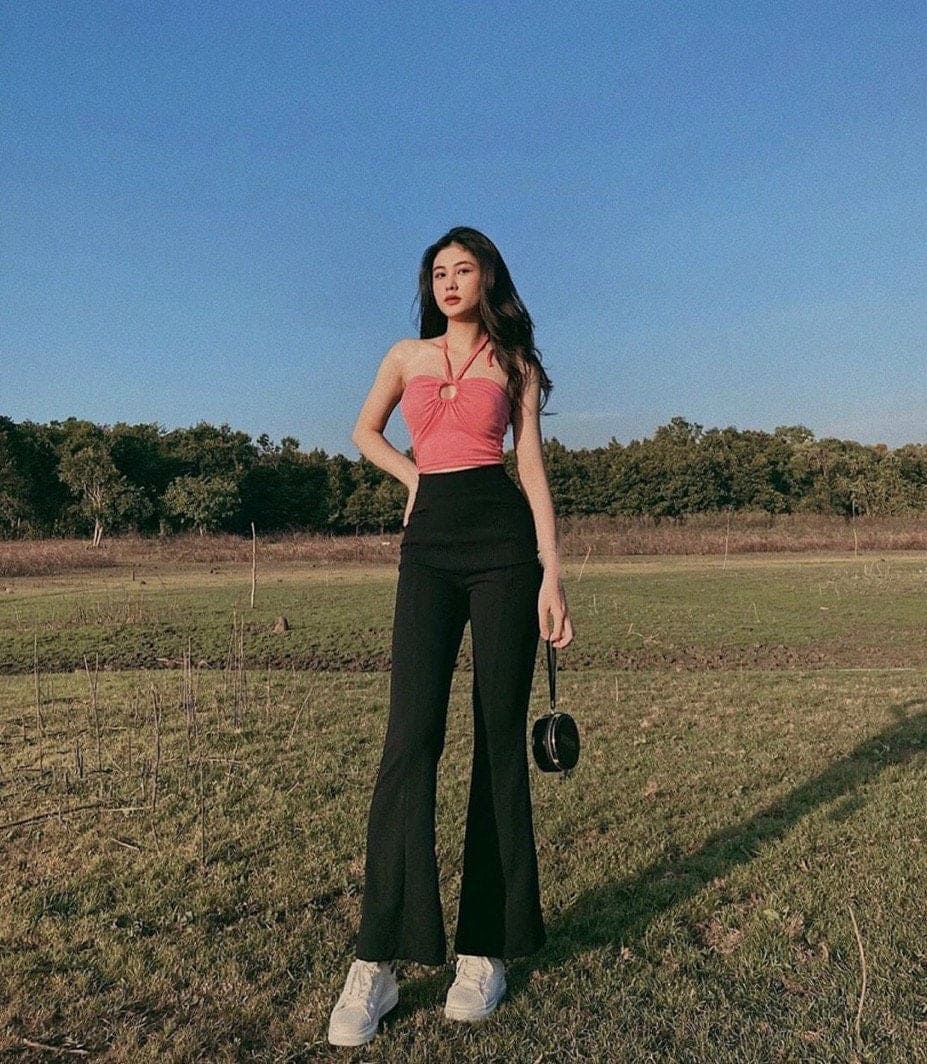 Black Stretchy Bell Shape Pants with Pocket
