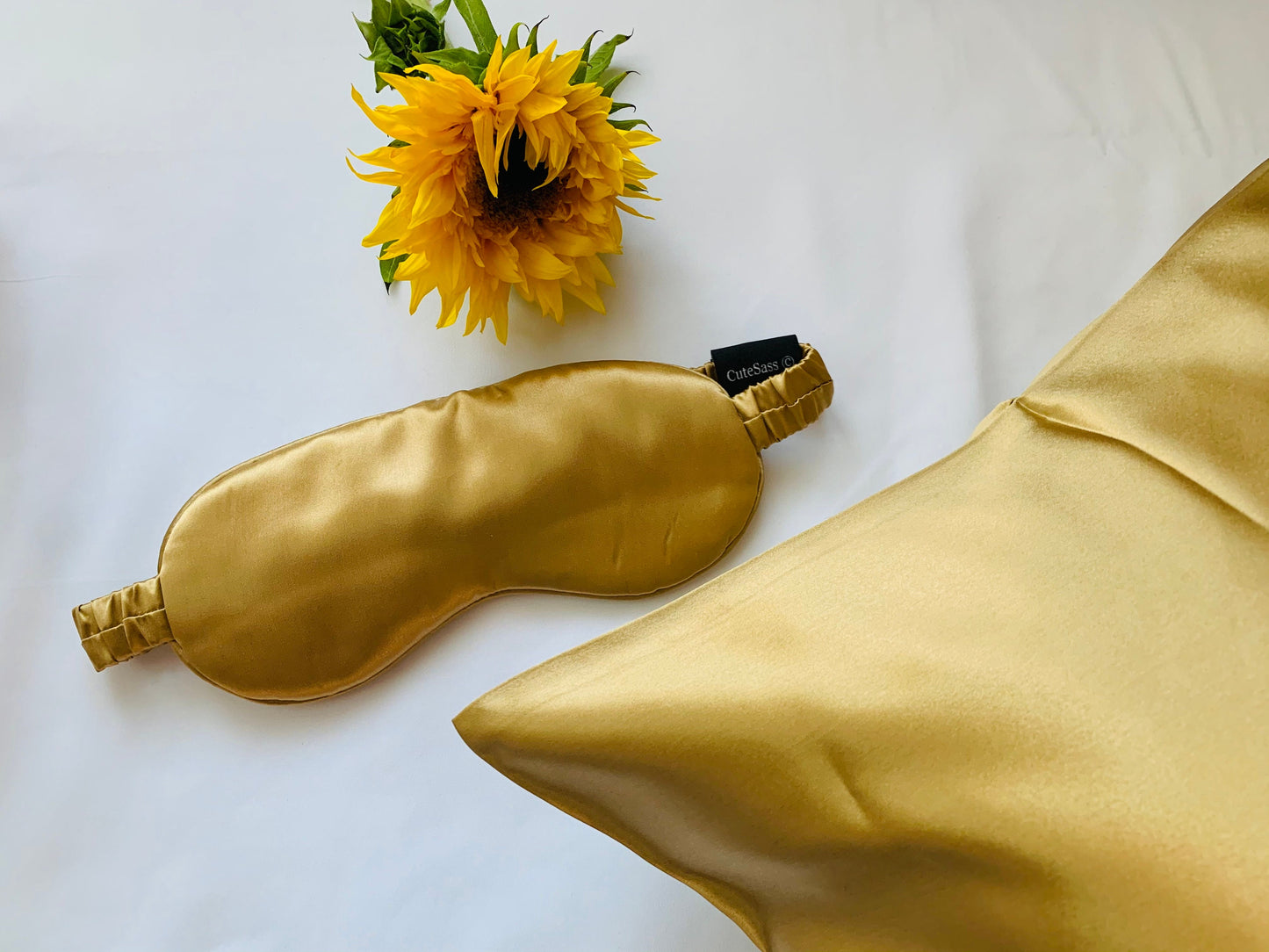 100% Mulberry 22 Momme Silk Pillowcase, Long Fibre, Organic Queen Silk Pillowcase with Hidden Zipper, Matching Eye Sleeping Mask 22 Momme